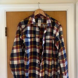 Patagonia- Large Flannel Button Up Shirt